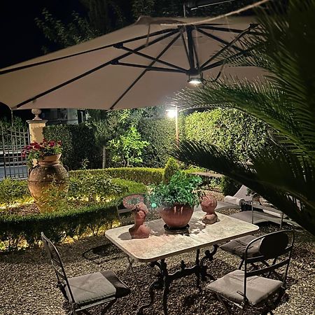 Borgo Di Beppe E Gloria Suite ซาน จิโอวานนิ วาลดาร์โน ภายนอก รูปภาพ