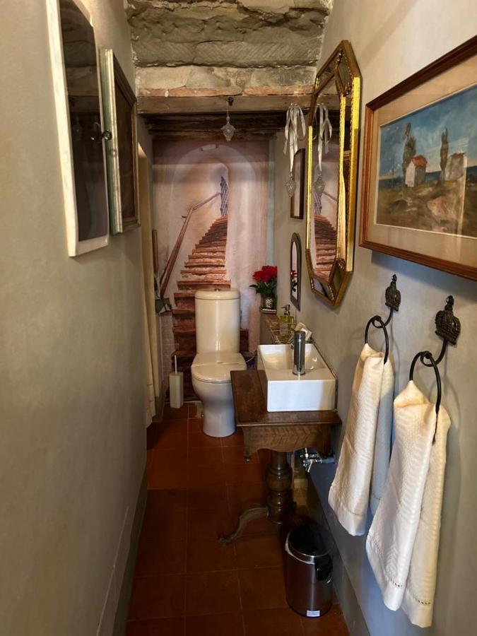 Borgo Di Beppe E Gloria Suite ซาน จิโอวานนิ วาลดาร์โน ภายนอก รูปภาพ