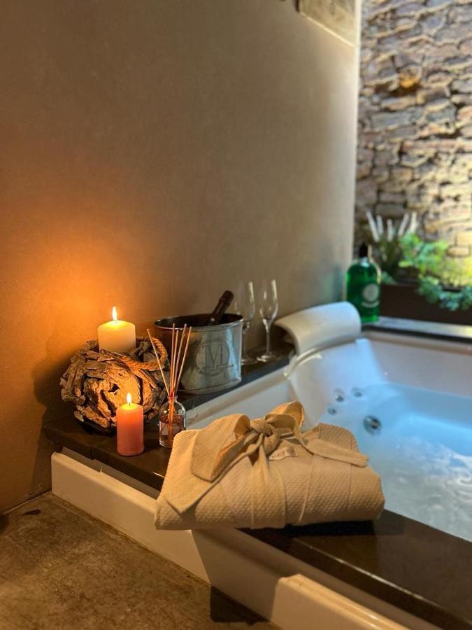 Borgo Di Beppe E Gloria Suite ซาน จิโอวานนิ วาลดาร์โน ภายนอก รูปภาพ