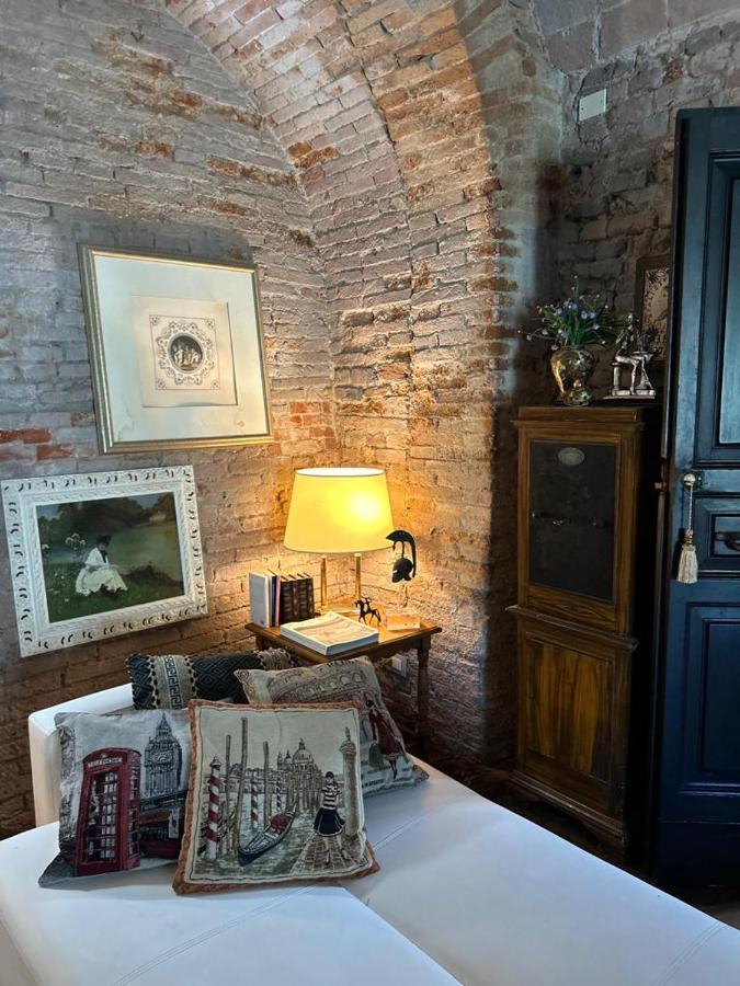 Borgo Di Beppe E Gloria Suite ซาน จิโอวานนิ วาลดาร์โน ภายนอก รูปภาพ