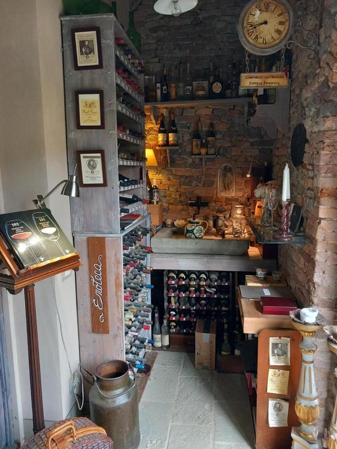 Borgo Di Beppe E Gloria Suite ซาน จิโอวานนิ วาลดาร์โน ภายนอก รูปภาพ