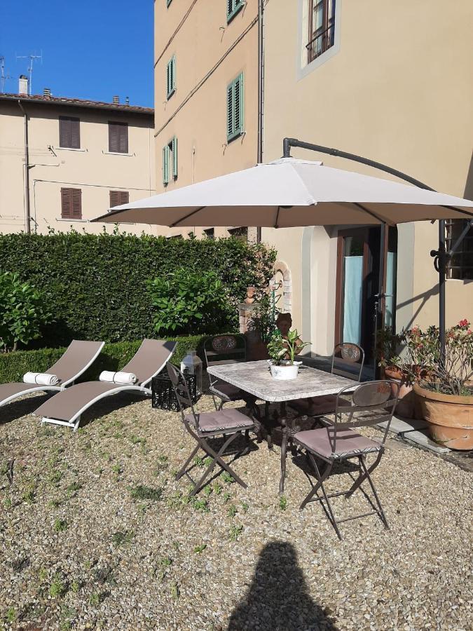 Borgo Di Beppe E Gloria Suite ซาน จิโอวานนิ วาลดาร์โน ภายนอก รูปภาพ